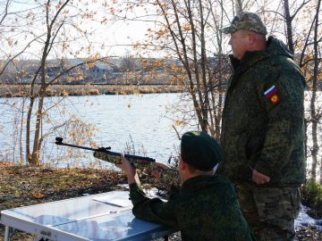 Сдача нормативов воспитанников Центра военно-патриотического воспитания имени Героя Российской Федерации В.И. Юрьева