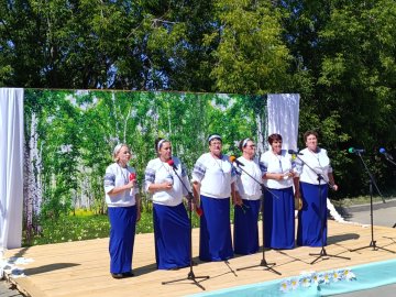 В округе прошел фестиваль-конкурс "Счастливы вместе", посвященный Дню семьи, любви и верности