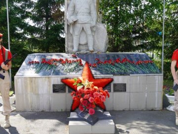 4 июля в селе Покровское состоялся XV открытый районный фестиваль военно-патриотической песни «Честь имею» имени Фидариса Ахмаева