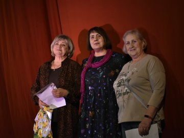Премьера спектакля "Гадкий котенок" в Покровском центре культуры
