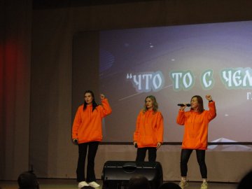В зале Николо-Павловского центра культуры открылся сезон фестиваля лиги КВН