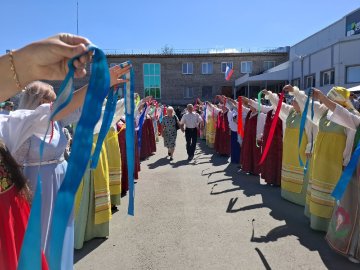 В округе прошел фестиваль-конкурс "Счастливы вместе", посвященный Дню семьи, любви и верности