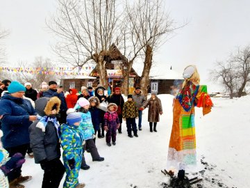 В Горноуральском городском округе прошли масленичные гулянья