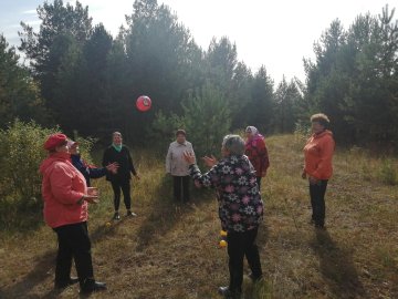 Поздравляем с Днем пожилого человека!