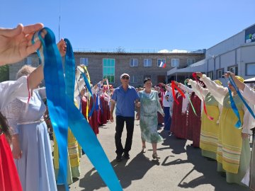 В округе прошел фестиваль-конкурс "Счастливы вместе", посвященный Дню семьи, любви и верности