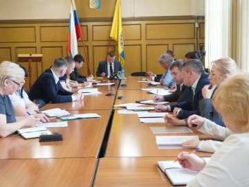 В администрации округа состоялось первое заседание оргкомитета по организации и проведению районного Дня молодежи