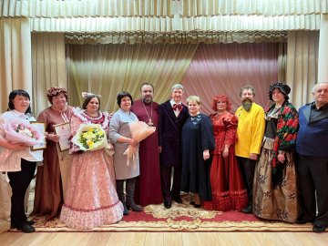 Черноисточинский народный театр выступил в Екатеринбурге