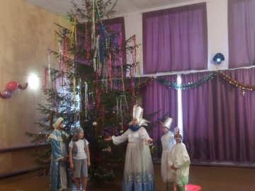 Жители округа отметили Новый год и Рождество Христово