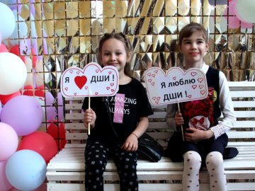 Отчётный концерт и выставка «Мир, который нужен нам» Николо-Павловской детской школы искусств