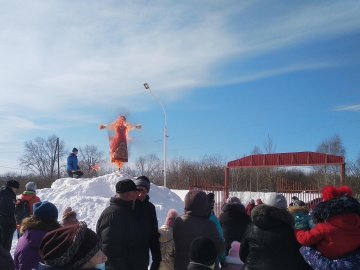 В Горноуральском городском округе прошли масленичные гулянья