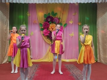 Международный женский день 2025
