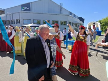 В округе прошел фестиваль-конкурс "Счастливы вместе", посвященный Дню семьи, любви и верности