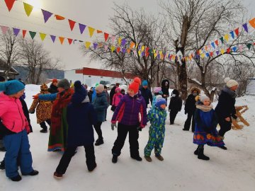 В Горноуральском городском округе прошли масленичные гулянья